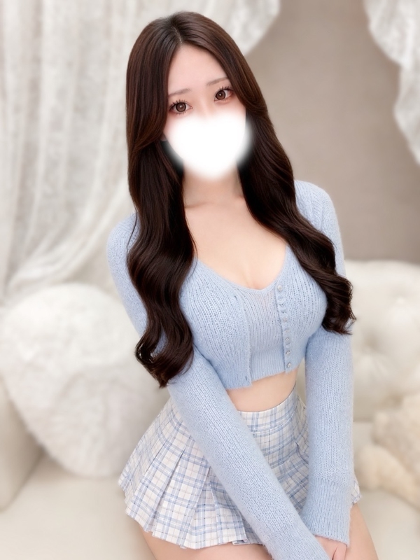 成田りり(18)